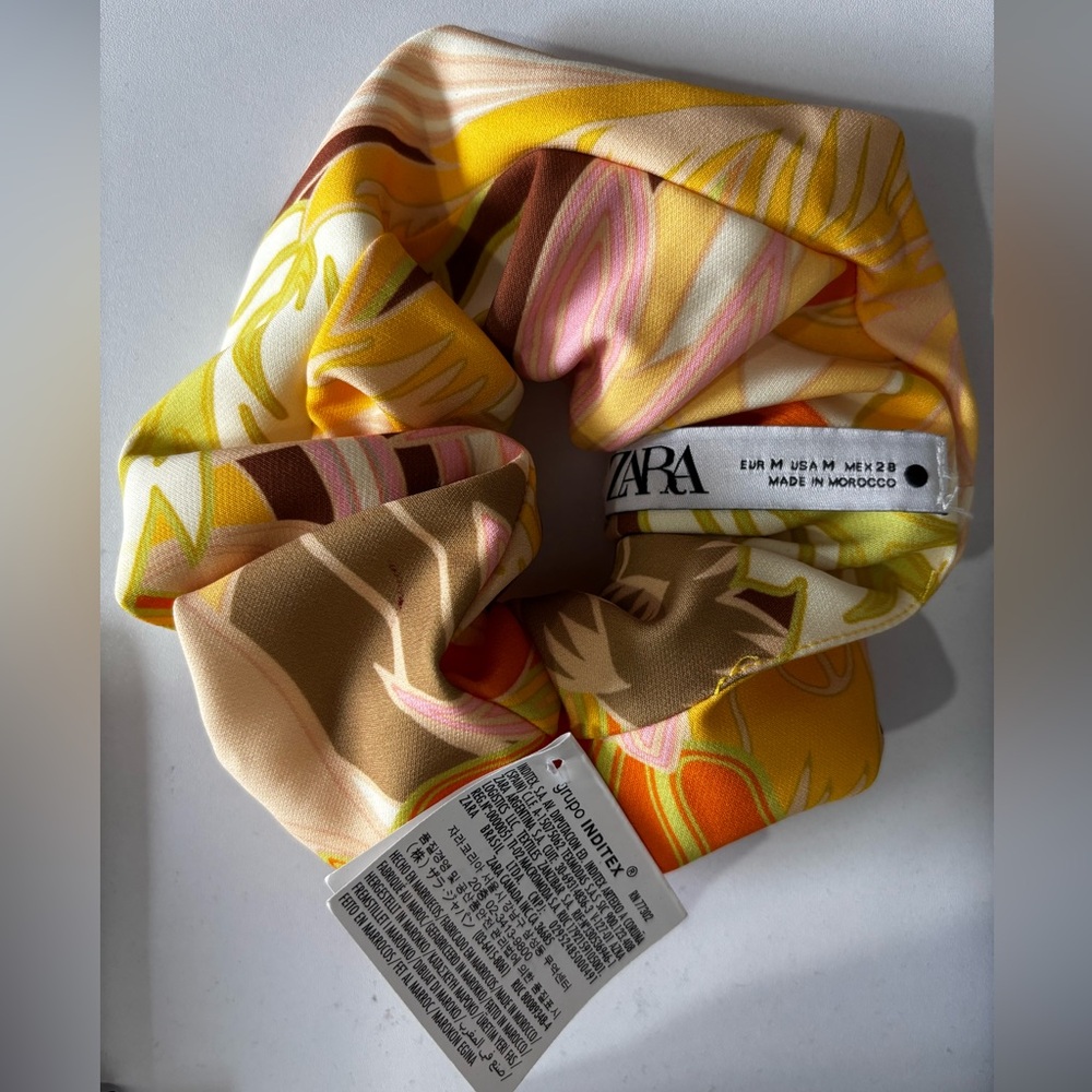 Zara Multicolor Patterned Scrunchie - Picture 2 of 3